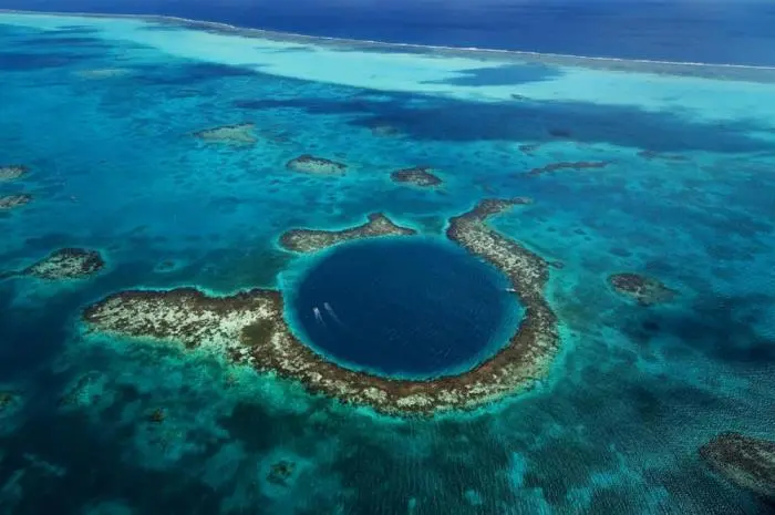 Most Terrifying Oceans in the World Famous for Their Extreme Natural Powers